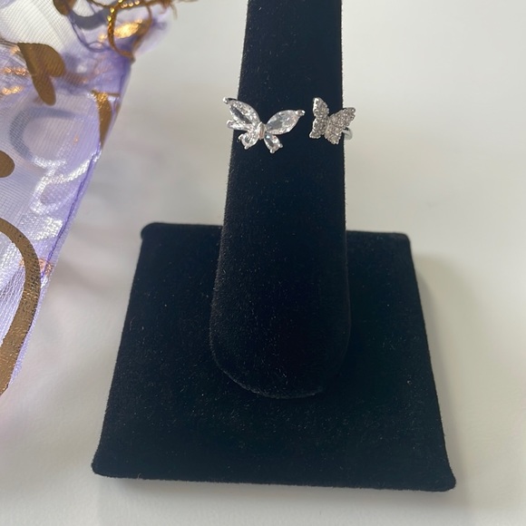 Adjustable Silver Tone Butterfly Crystal Ring brand NEW - Picture 2 of 5